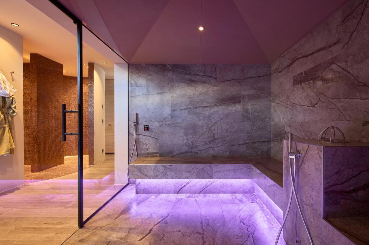Hotel Hill 4*